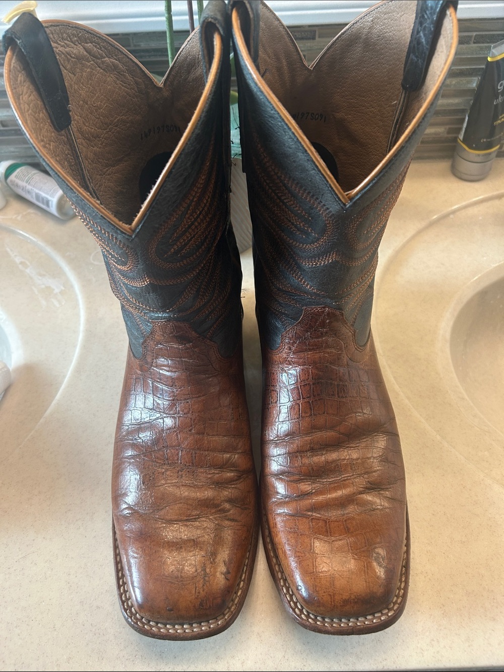 Cody James Men's Gator-Print Brown and Gray Western Cowboy Boots - Picture 4 of 12